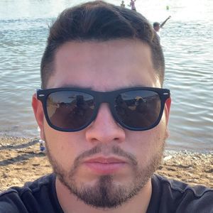 Meet your Posher, Jonathan santiago